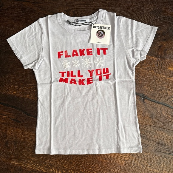 Daydreamer FLAKE IT TILL YOU MAKE IT HEADLINER TEE Size Small NWT - Picture 4 of 6